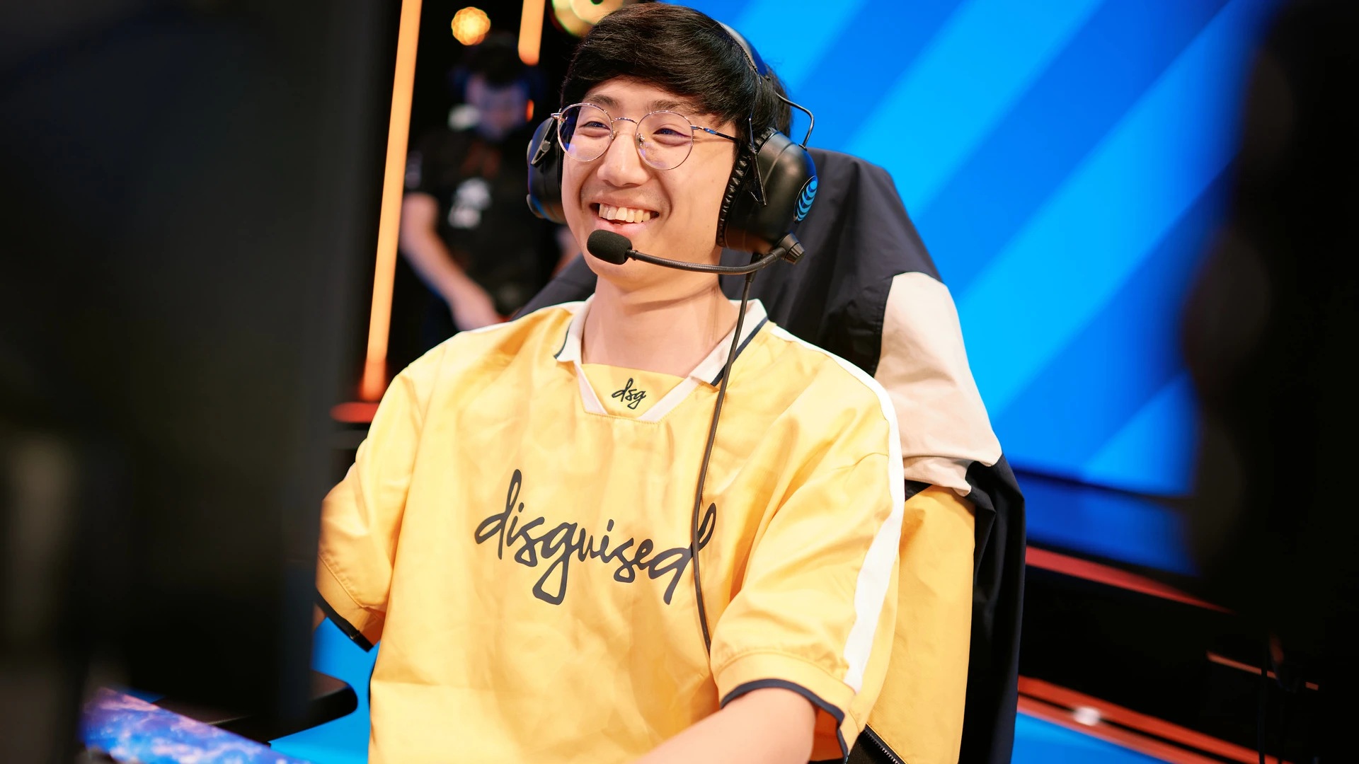 darkwings laughing