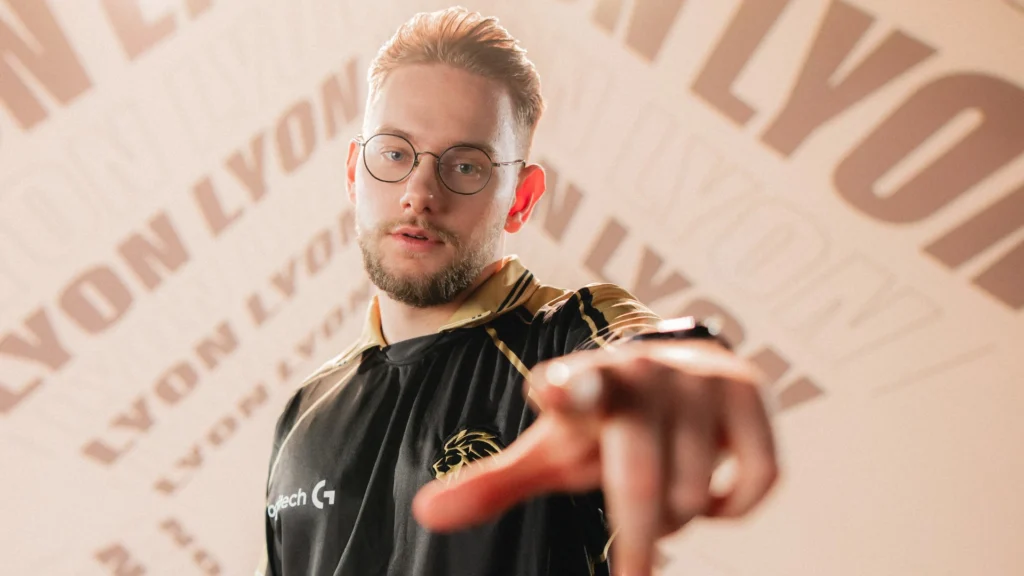 inspired pointing webp