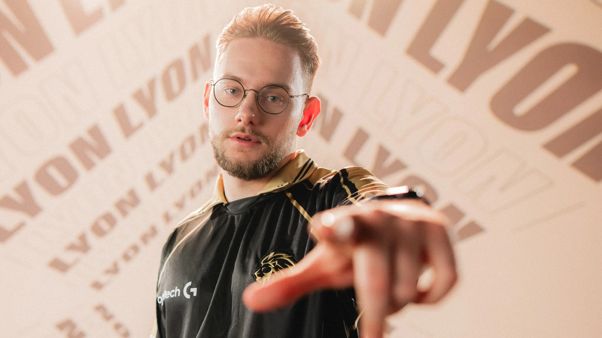 inspired pointing webp