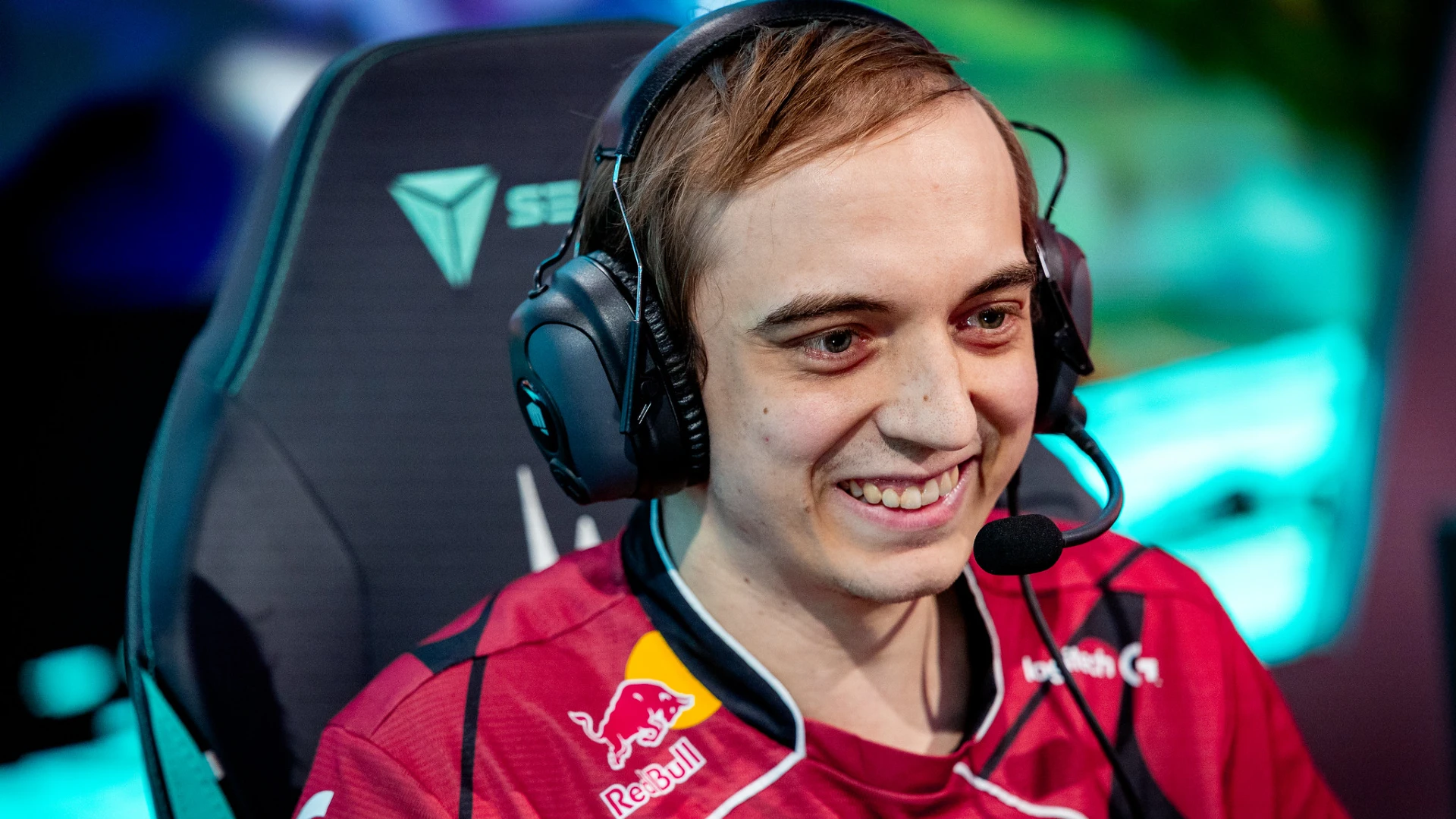 caps smile 2026 webp